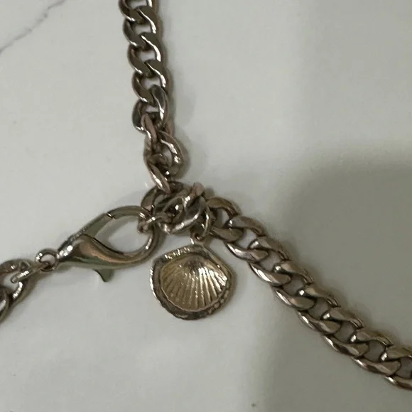 Mixed-metal chunky charm necklace lightning bolts, bananas and shells - Picture 8 of 8